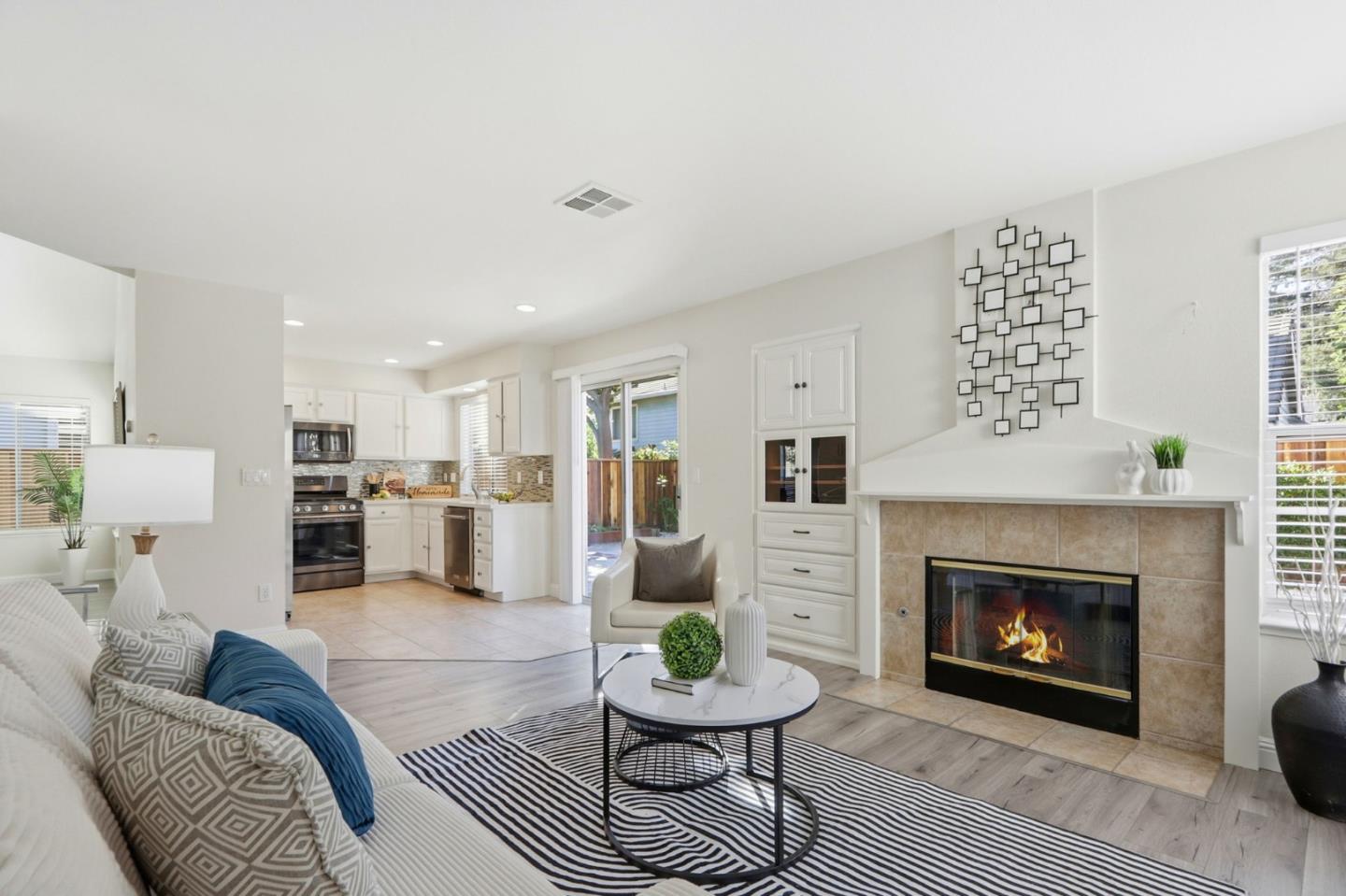 Detail Gallery Image 15 of 42 For 6117 Yeadon Way, San Jose,  CA 95119 - 4 Beds | 2/1 Baths