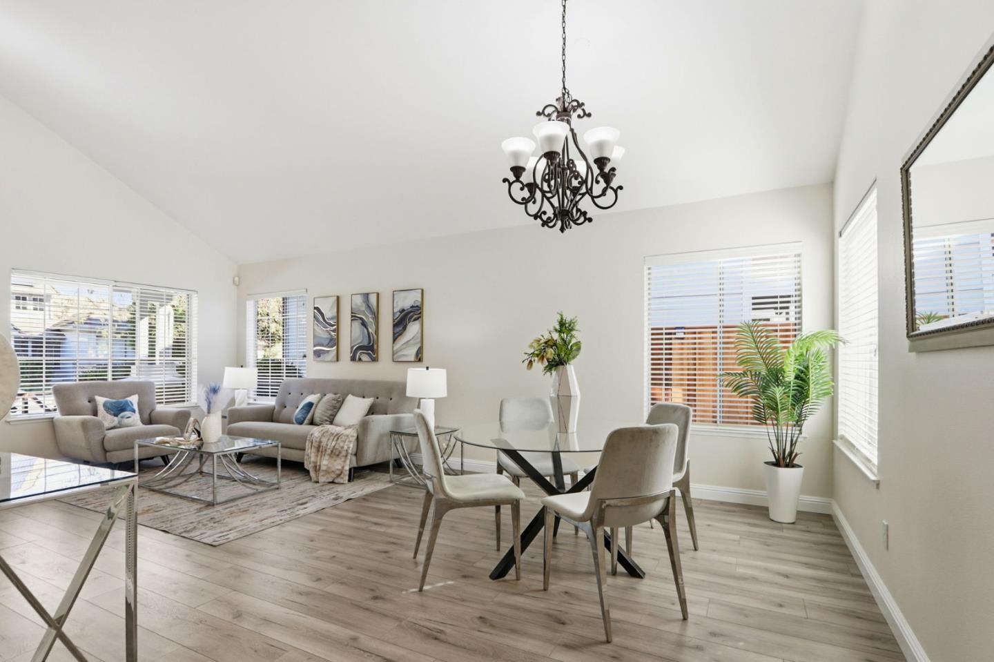 Detail Gallery Image 20 of 42 For 6117 Yeadon Way, San Jose,  CA 95119 - 4 Beds | 2/1 Baths