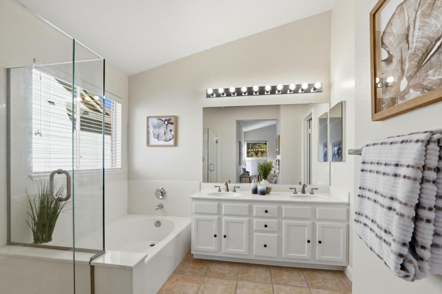 Detail Gallery Image 34 of 42 For 6117 Yeadon Way, San Jose,  CA 95119 - 4 Beds | 2/1 Baths