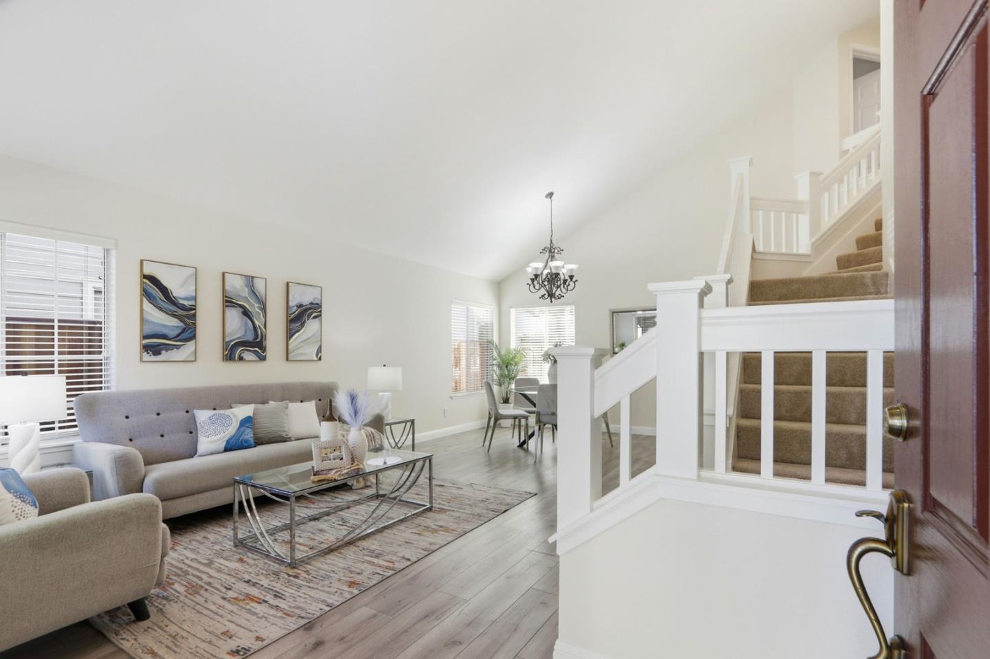 Detail Gallery Image 5 of 42 For 6117 Yeadon Way, San Jose,  CA 95119 - 4 Beds | 2/1 Baths