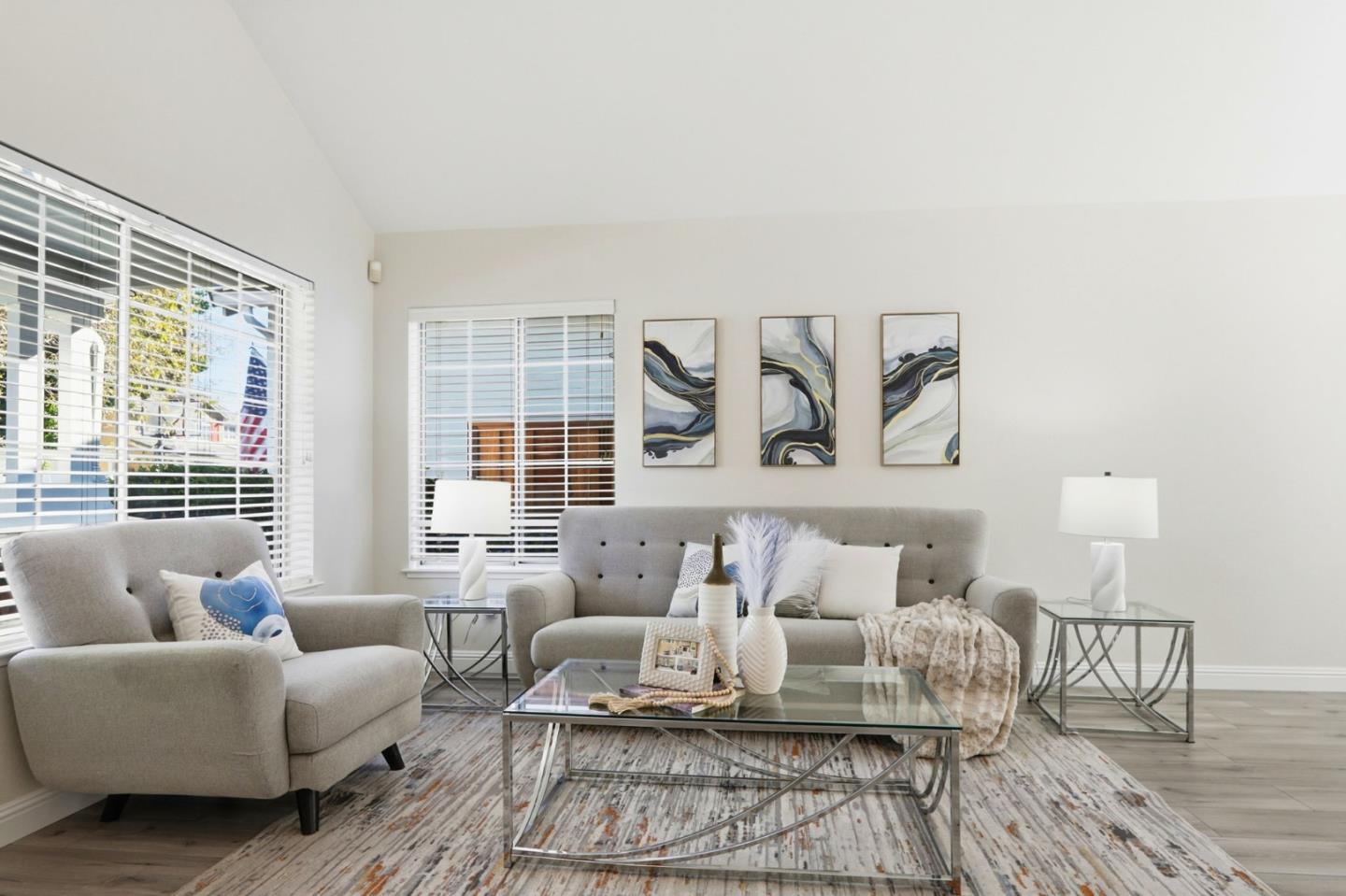 Detail Gallery Image 7 of 42 For 6117 Yeadon Way, San Jose,  CA 95119 - 4 Beds | 2/1 Baths