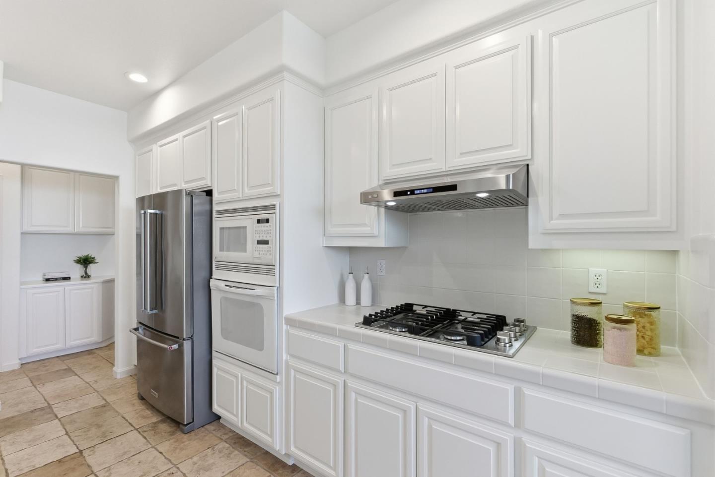 Detail Gallery Image 19 of 50 For 121 Cliff Swallow Ct, Brisbane,  CA 94005 - 2 Beds | 2 Baths