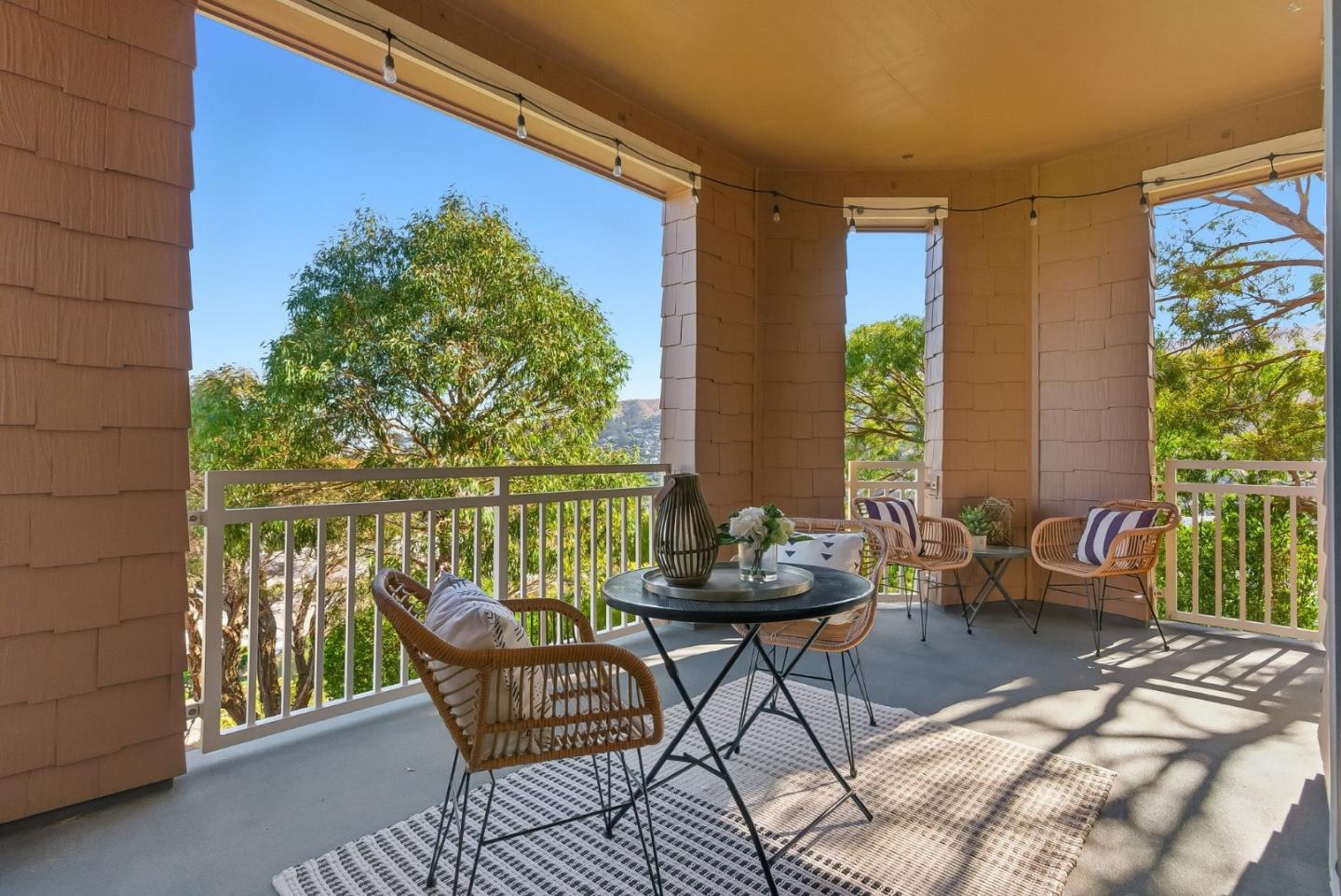 Detail Gallery Image 39 of 50 For 121 Cliff Swallow Ct, Brisbane,  CA 94005 - 2 Beds | 2 Baths