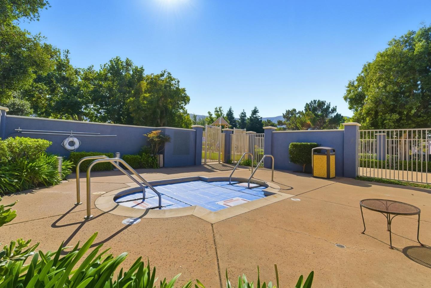 Detail Gallery Image 48 of 50 For 121 Cliff Swallow Ct, Brisbane,  CA 94005 - 2 Beds | 2 Baths