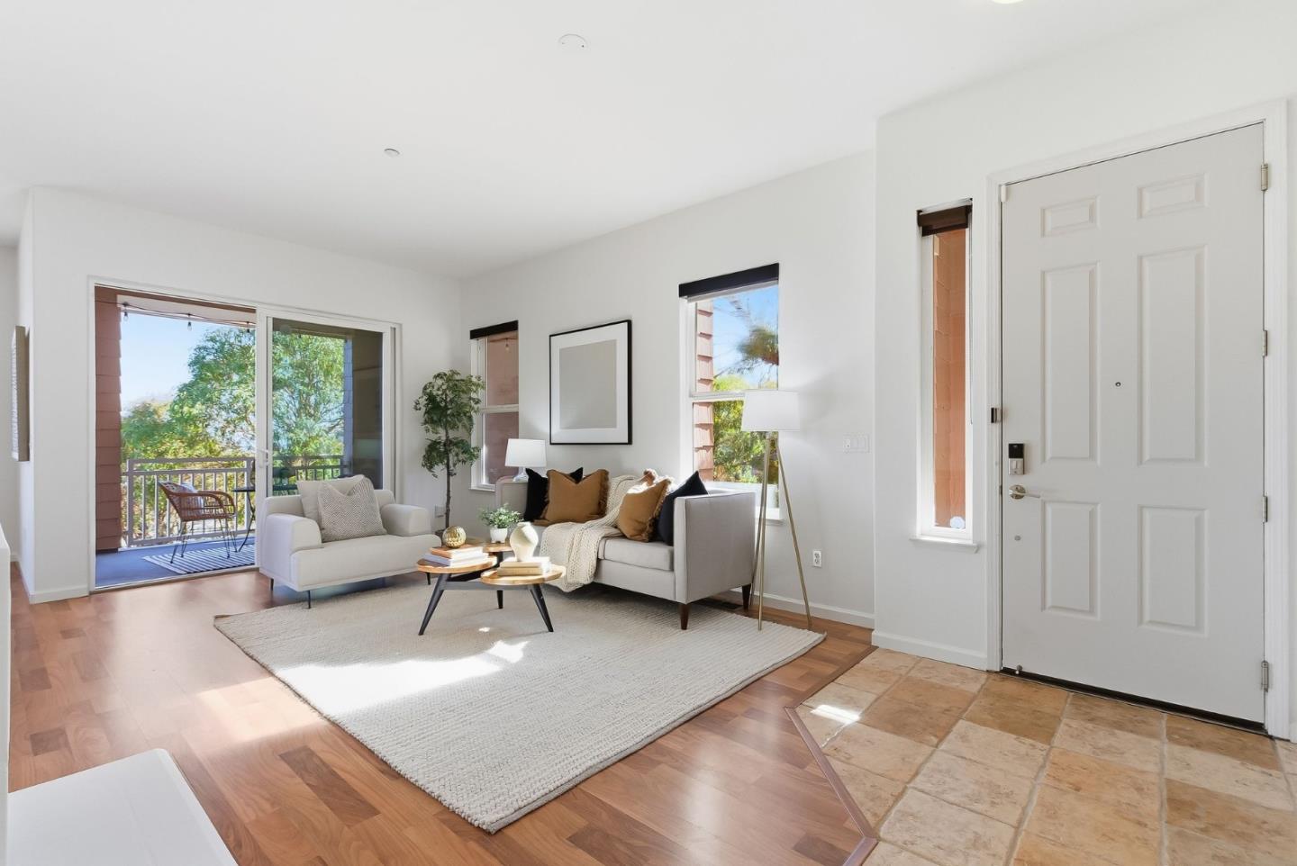 Detail Gallery Image 5 of 50 For 121 Cliff Swallow Ct, Brisbane,  CA 94005 - 2 Beds | 2 Baths