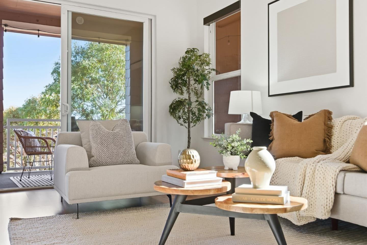 Detail Gallery Image 7 of 50 For 121 Cliff Swallow Ct, Brisbane,  CA 94005 - 2 Beds | 2 Baths