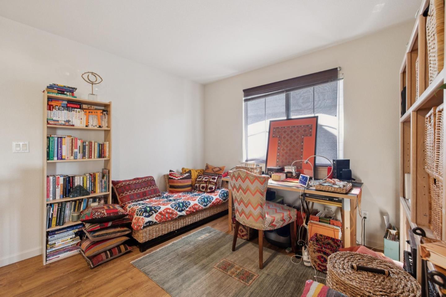 Detail Gallery Image 18 of 39 For 2009 Gossamer Ave, Redwood Shores,  CA 94065 - 3 Beds | 2/1 Baths