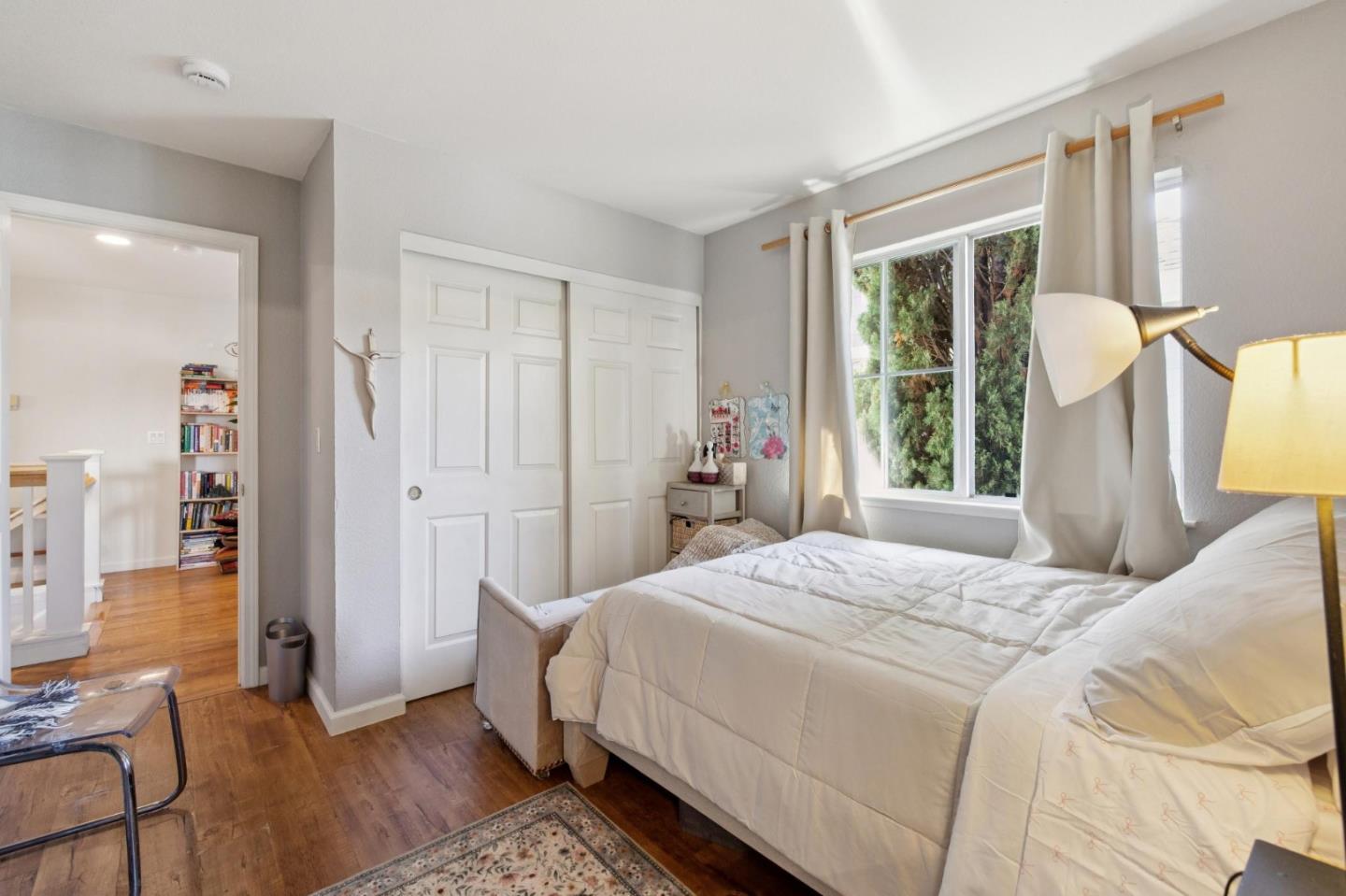 Detail Gallery Image 27 of 39 For 2009 Gossamer Ave, Redwood Shores,  CA 94065 - 3 Beds | 2/1 Baths