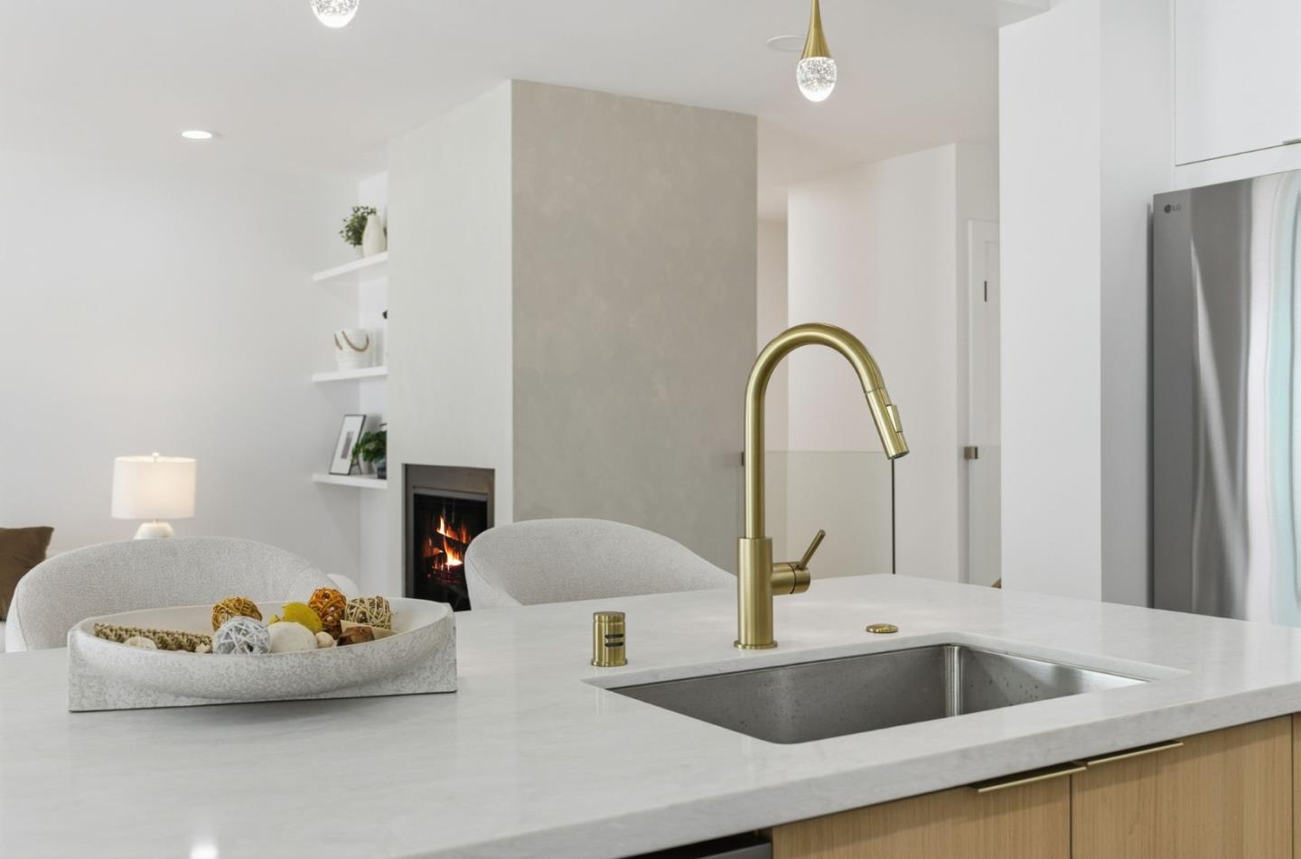 Detail Gallery Image 14 of 34 For 4243 Folsom St, San Francisco,  CA 94110 - 3 Beds | 2 Baths