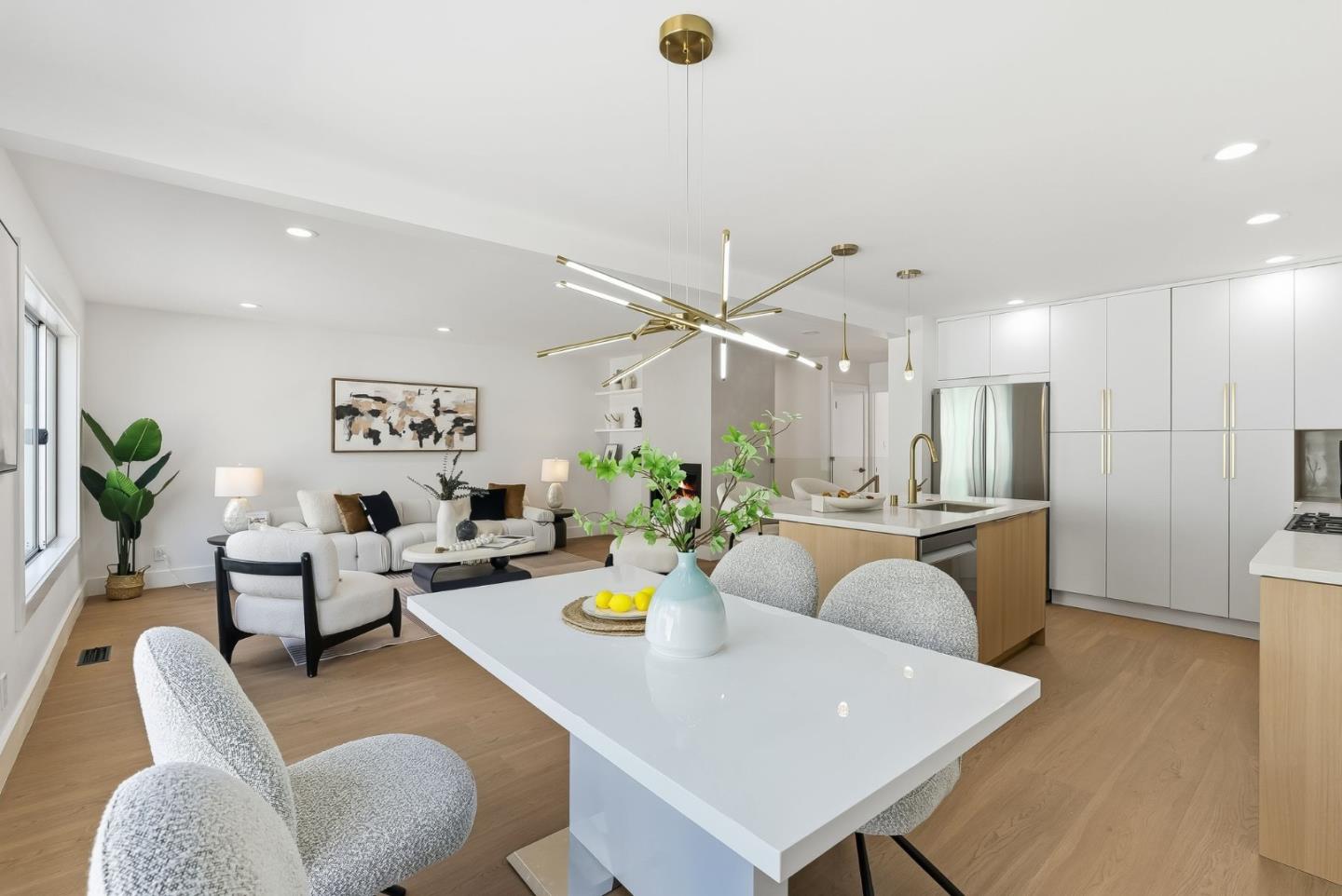 Detail Gallery Image 16 of 34 For 4243 Folsom St, San Francisco,  CA 94110 - 3 Beds | 2 Baths