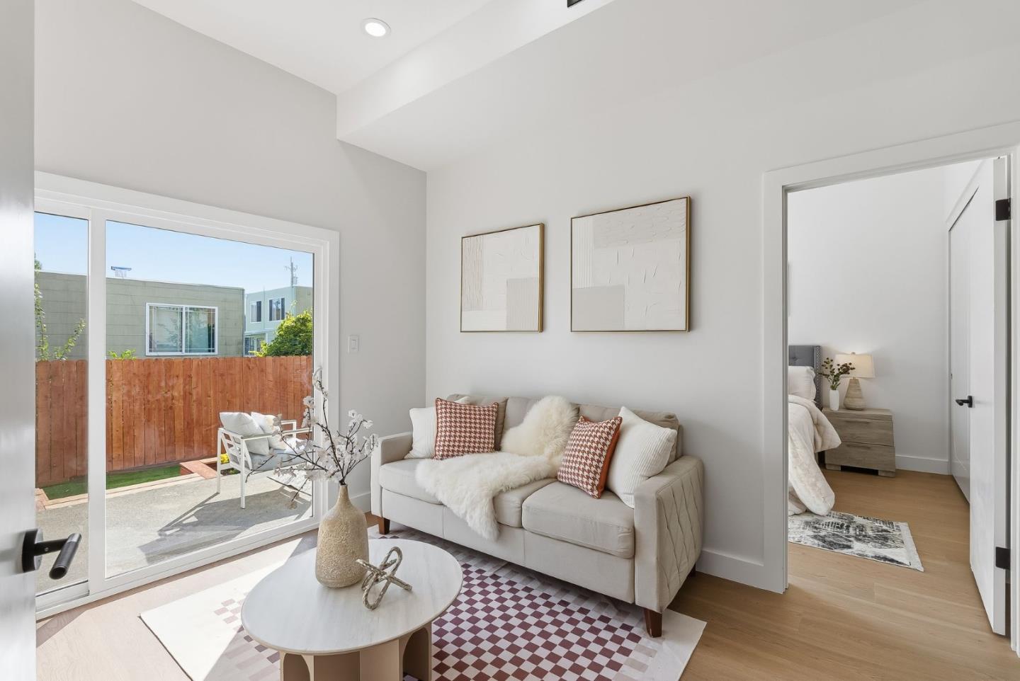 Detail Gallery Image 22 of 34 For 4243 Folsom St, San Francisco,  CA 94110 - 3 Beds | 2 Baths