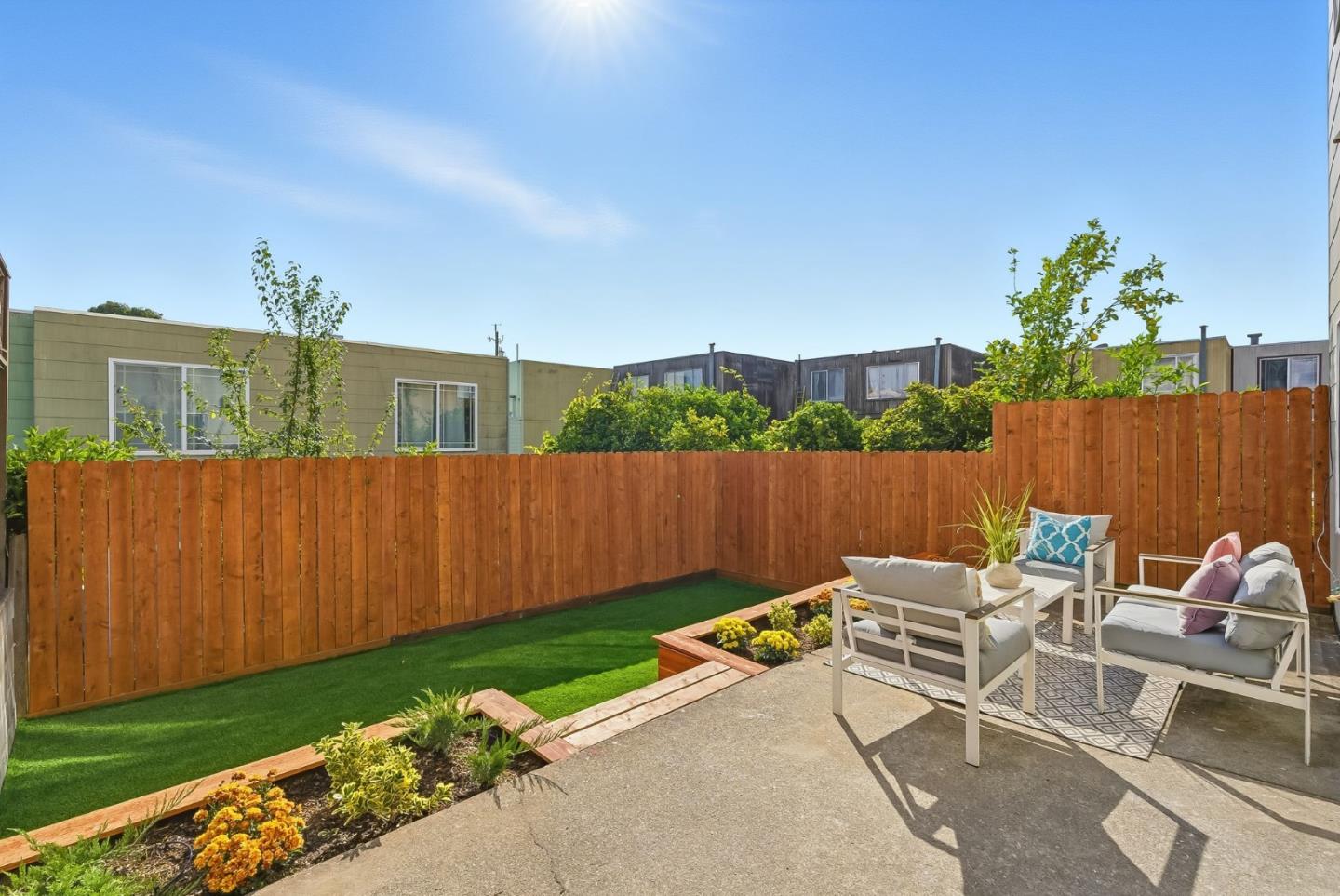 Detail Gallery Image 27 of 34 For 4243 Folsom St, San Francisco,  CA 94110 - 3 Beds | 2 Baths