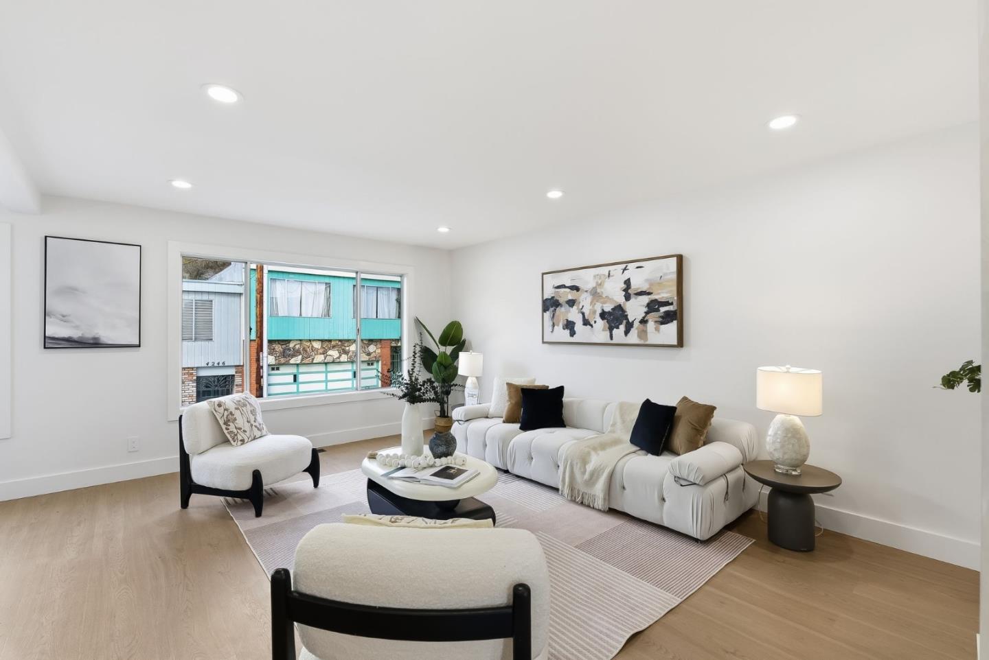 Detail Gallery Image 5 of 34 For 4243 Folsom St, San Francisco,  CA 94110 - 3 Beds | 2 Baths