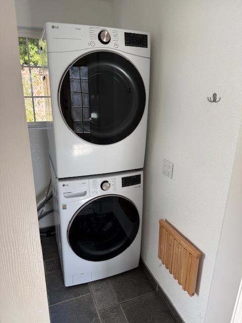 Detail Gallery Image 10 of 17 For 19 Jolley Way, Scotts Valley,  CA 95066 - 3 Beds | 2 Baths