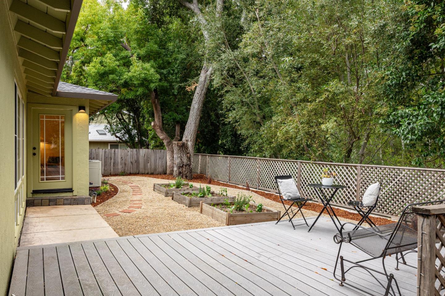 Detail Gallery Image 21 of 48 For 215 1/2 N Navarra Dr, Scotts Valley,  CA 95066 - 3 Beds | 2 Baths
