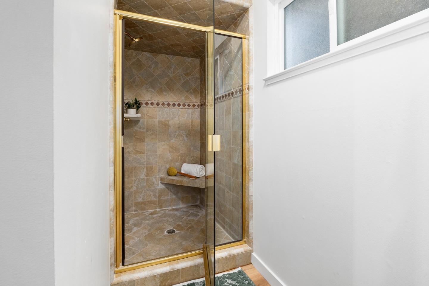 Detail Gallery Image 29 of 48 For 215 1/2 N Navarra Dr, Scotts Valley,  CA 95066 - 3 Beds | 2 Baths