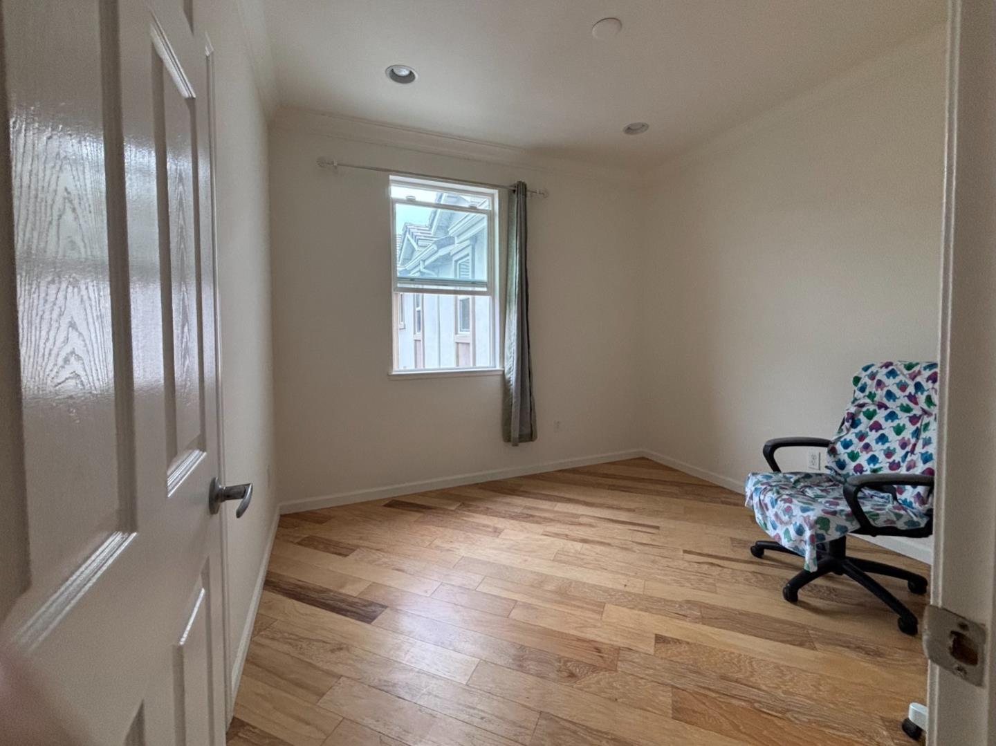 Detail Gallery Image 11 of 18 For 1568 Canal St, Milpitas,  CA 95035 - 3 Beds | 2/1 Baths