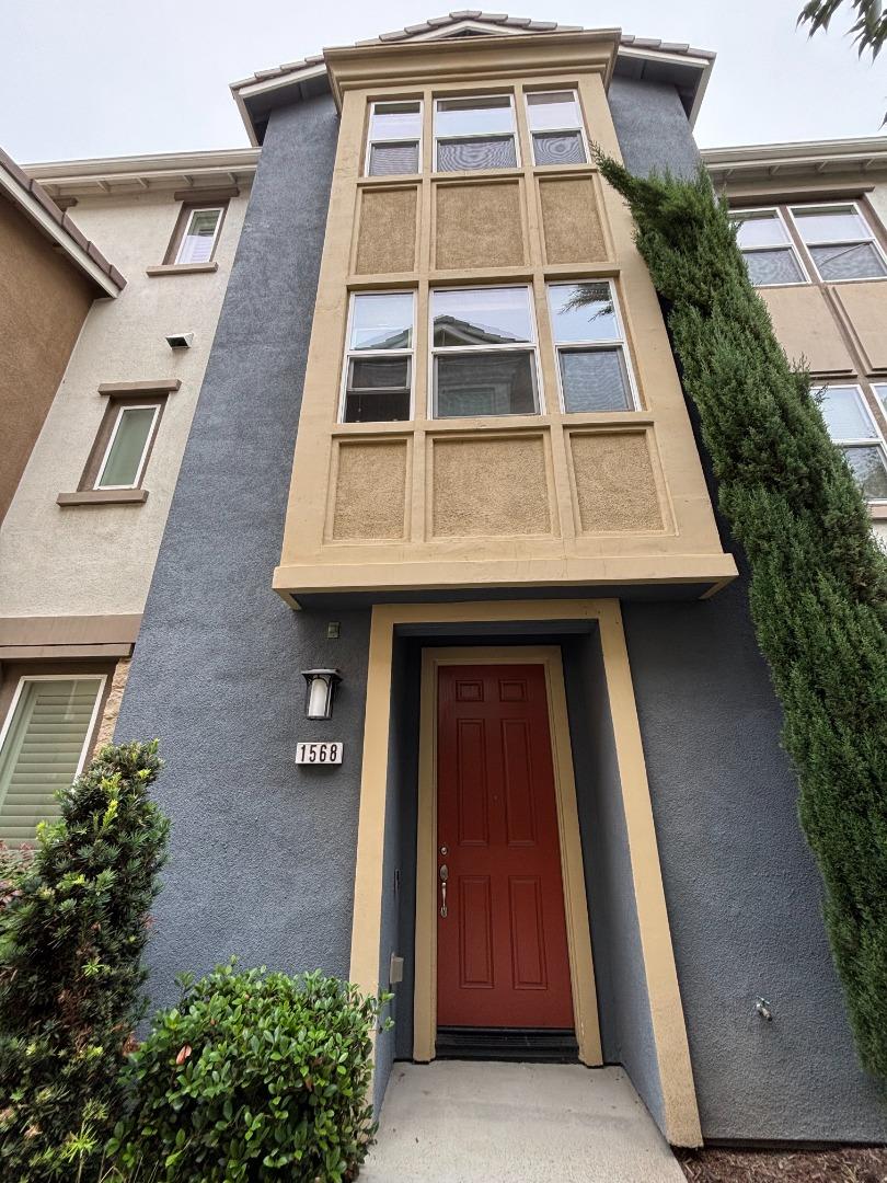 Detail Gallery Image 2 of 18 For 1568 Canal St, Milpitas,  CA 95035 - 3 Beds | 2/1 Baths