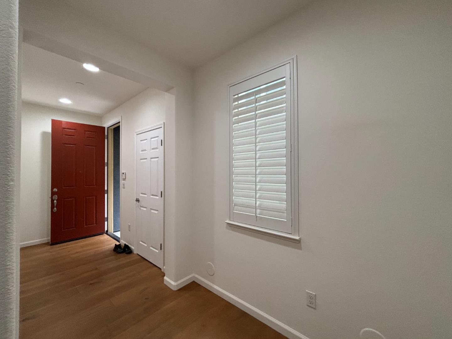 Detail Gallery Image 3 of 18 For 1568 Canal St, Milpitas,  CA 95035 - 3 Beds | 2/1 Baths