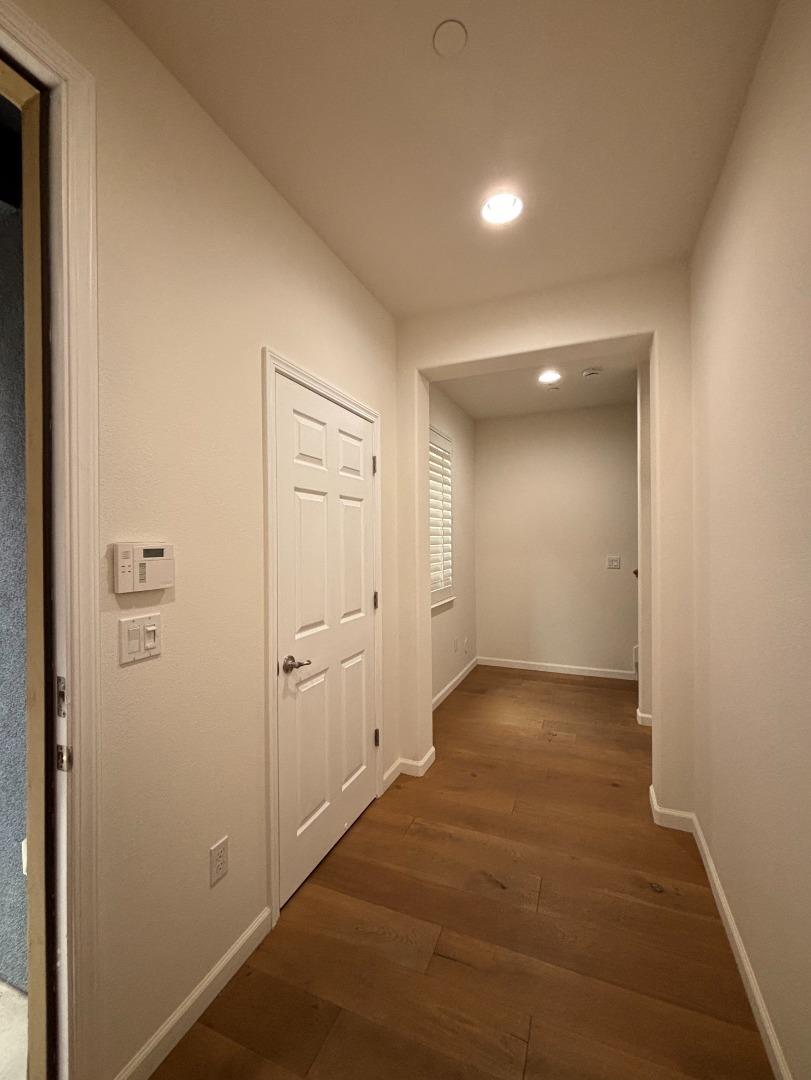 Detail Gallery Image 4 of 18 For 1568 Canal St, Milpitas,  CA 95035 - 3 Beds | 2/1 Baths