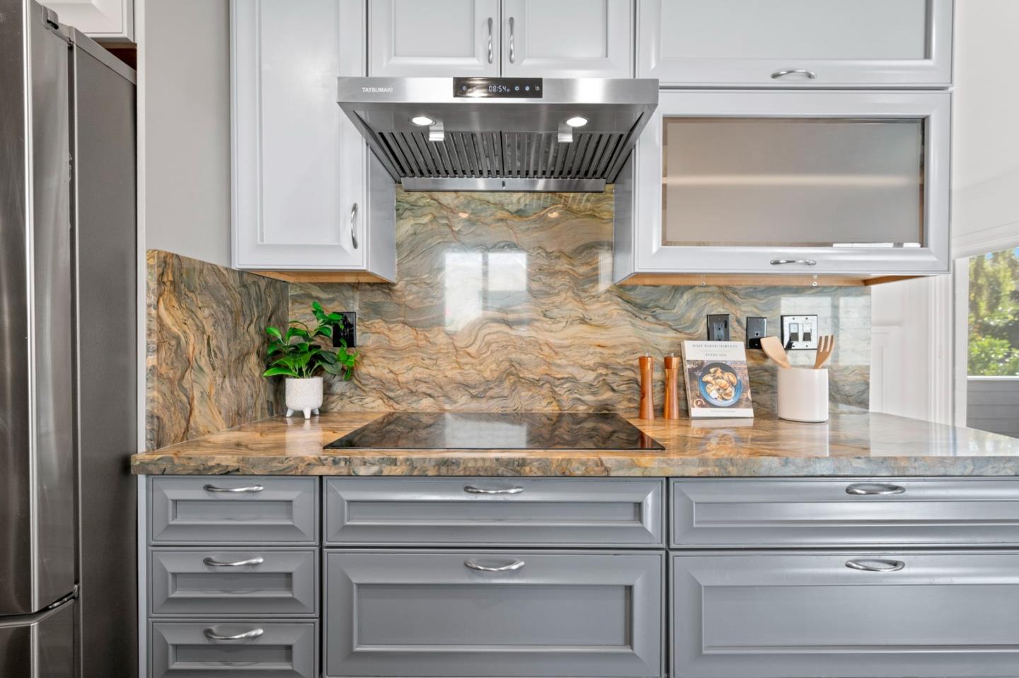 Detail Gallery Image 16 of 42 For 241 Bonita Ln, Foster City,  CA 94404 - 3 Beds | 2/1 Baths