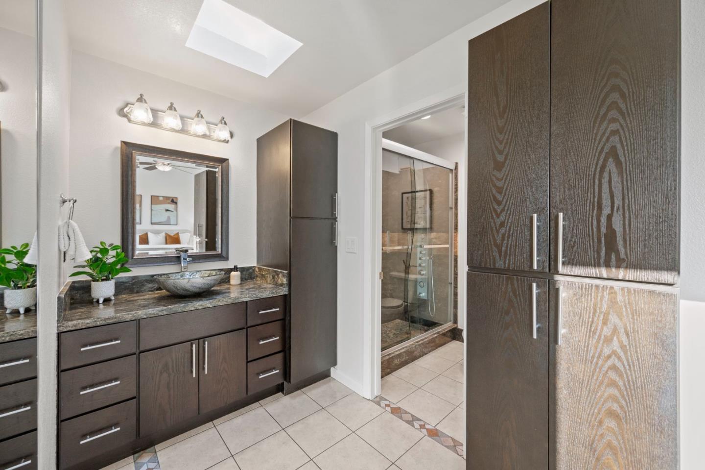 Detail Gallery Image 24 of 42 For 241 Bonita Ln, Foster City,  CA 94404 - 3 Beds | 2/1 Baths