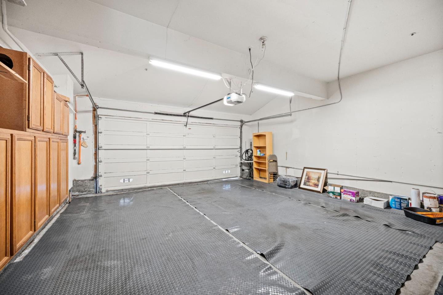 Detail Gallery Image 35 of 42 For 241 Bonita Ln, Foster City,  CA 94404 - 3 Beds | 2/1 Baths