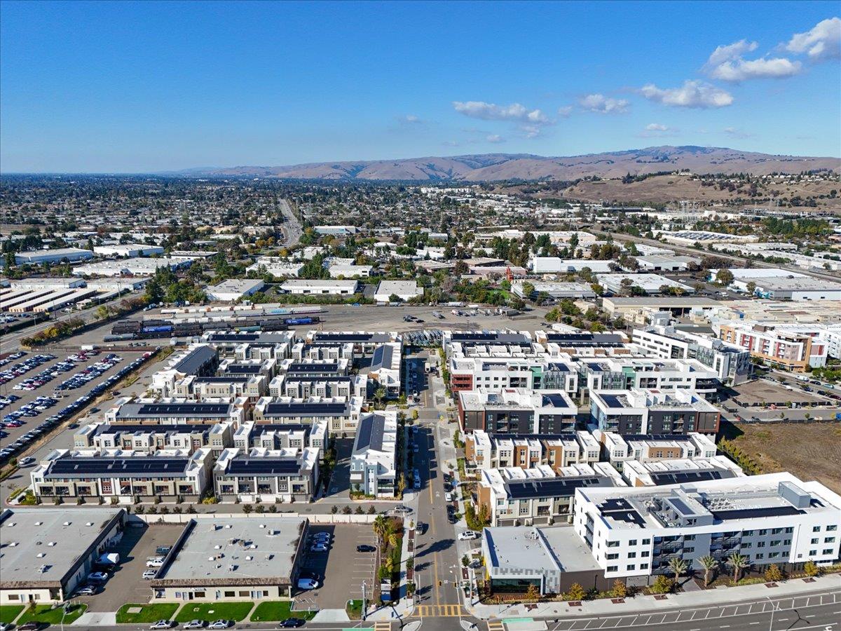 Detail Gallery Image 53 of 58 For 3388 Router Cmn, Fremont,  CA 94538 - 3 Beds | 3/1 Baths