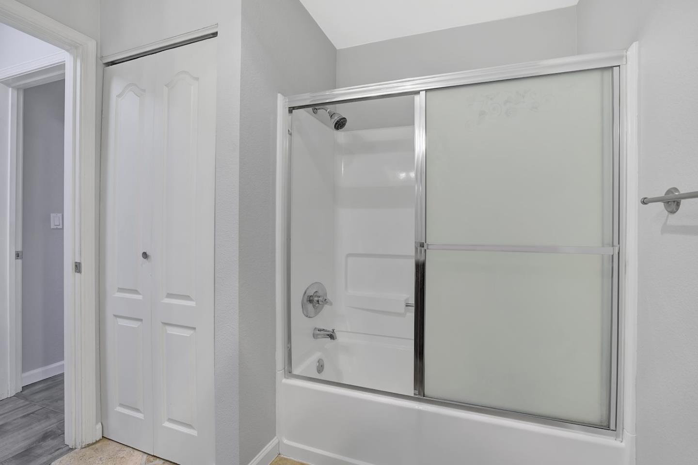 Detail Gallery Image 14 of 31 For 670 Teatree Ct, San Jose,  CA 95128 - 2 Beds | 2 Baths