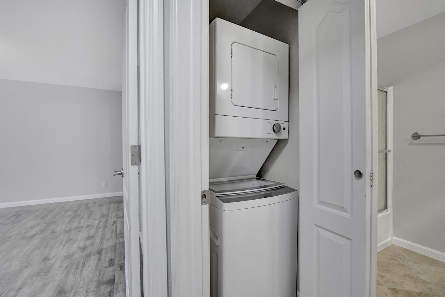 Detail Gallery Image 15 of 31 For 670 Teatree Ct, San Jose,  CA 95128 - 2 Beds | 2 Baths