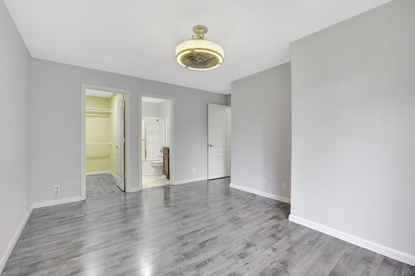 Detail Gallery Image 17 of 31 For 670 Teatree Ct, San Jose,  CA 95128 - 2 Beds | 2 Baths