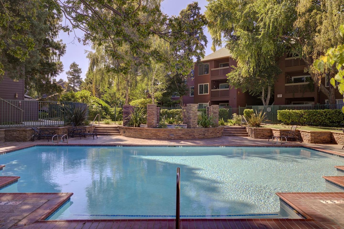 Detail Gallery Image 26 of 31 For 670 Teatree Ct, San Jose,  CA 95128 - 2 Beds | 2 Baths