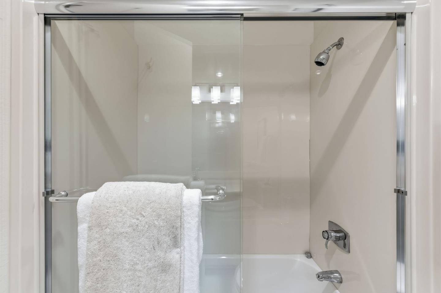 Detail Gallery Image 21 of 47 For 1041 Shell Blvd #8,  Foster City,  CA 94404 - 2 Beds | 2 Baths