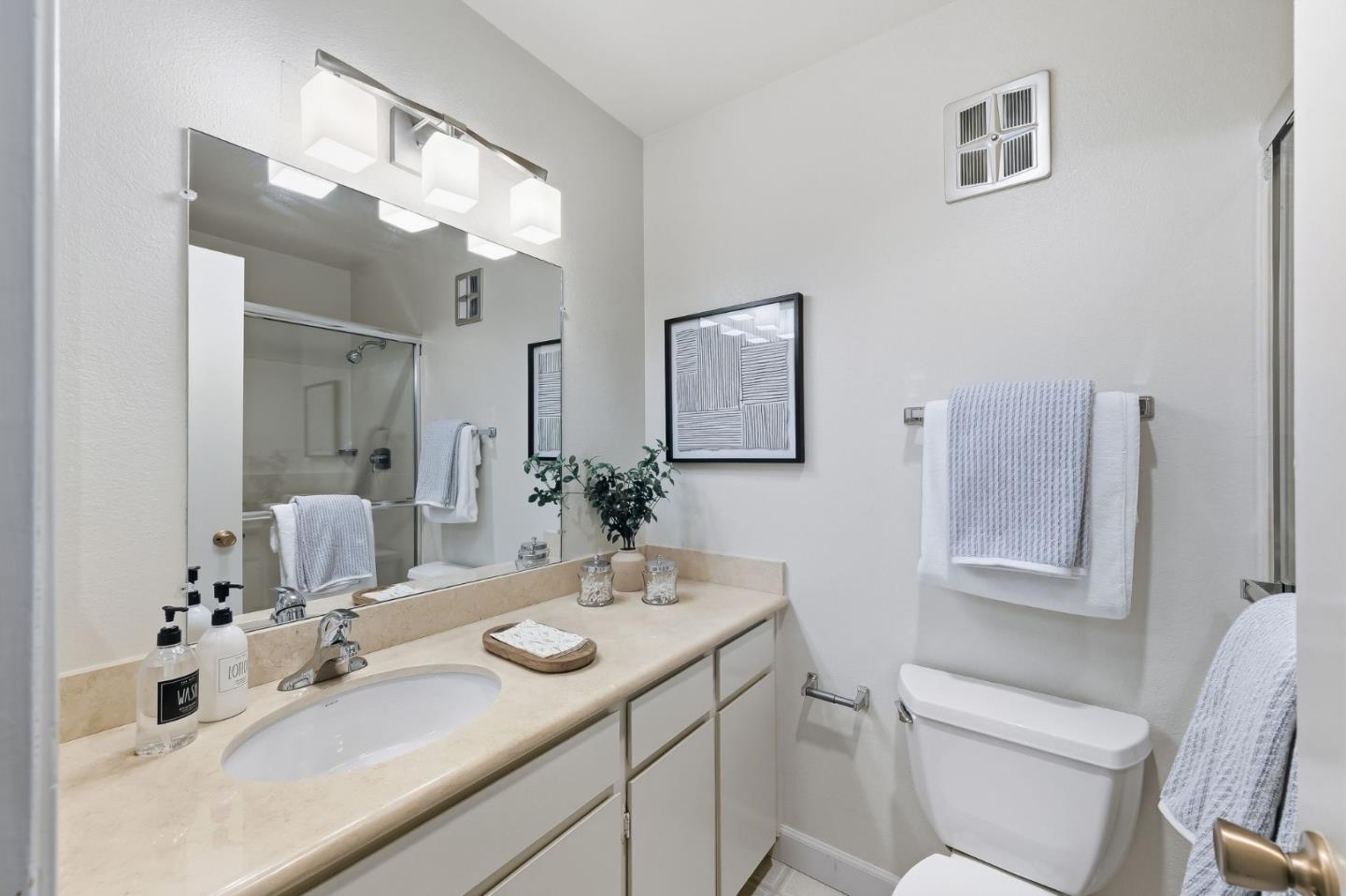 Detail Gallery Image 24 of 47 For 1041 Shell Blvd #8,  Foster City,  CA 94404 - 2 Beds | 2 Baths