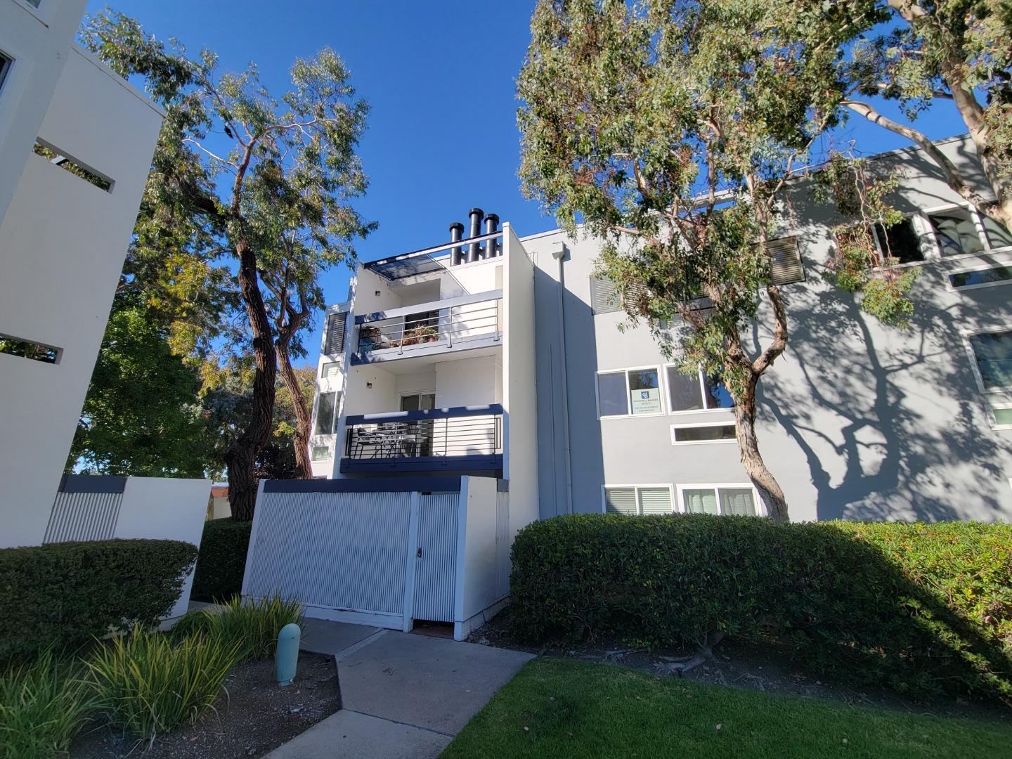 Detail Gallery Image 32 of 47 For 1041 Shell Blvd #8,  Foster City,  CA 94404 - 2 Beds | 2 Baths