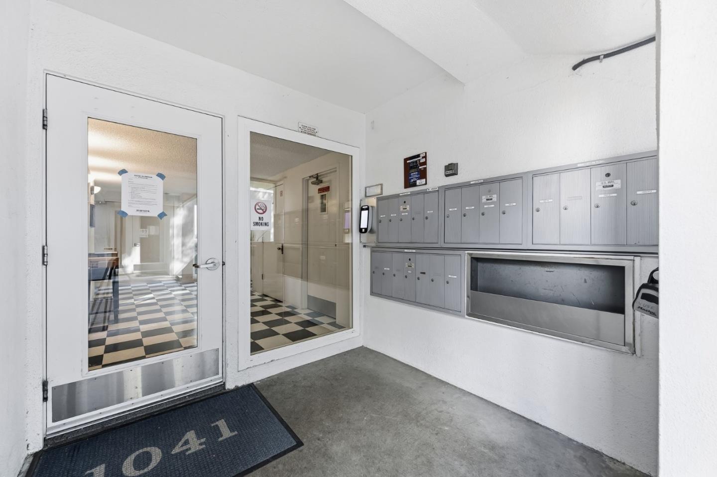 Detail Gallery Image 4 of 47 For 1041 Shell Blvd #8,  Foster City,  CA 94404 - 2 Beds | 2 Baths