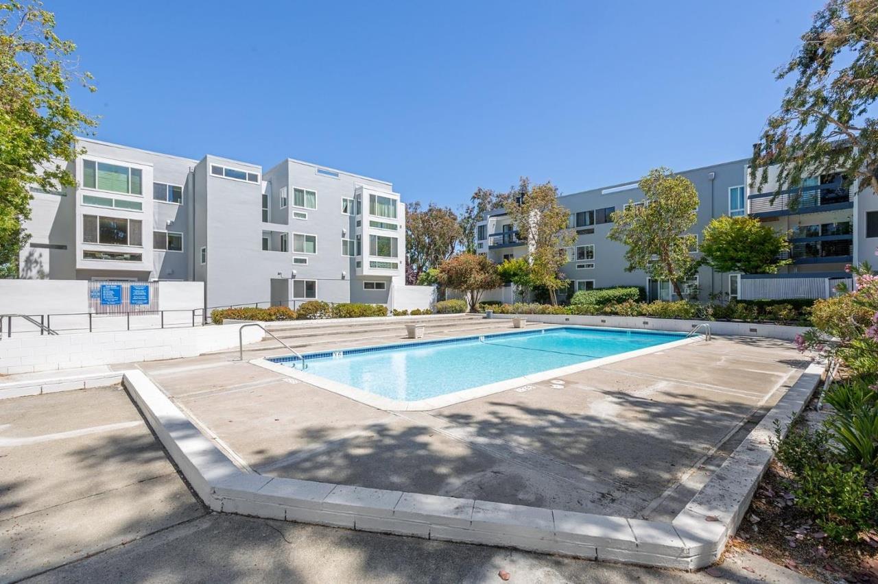 Detail Gallery Image 40 of 47 For 1041 Shell Blvd #8,  Foster City,  CA 94404 - 2 Beds | 2 Baths