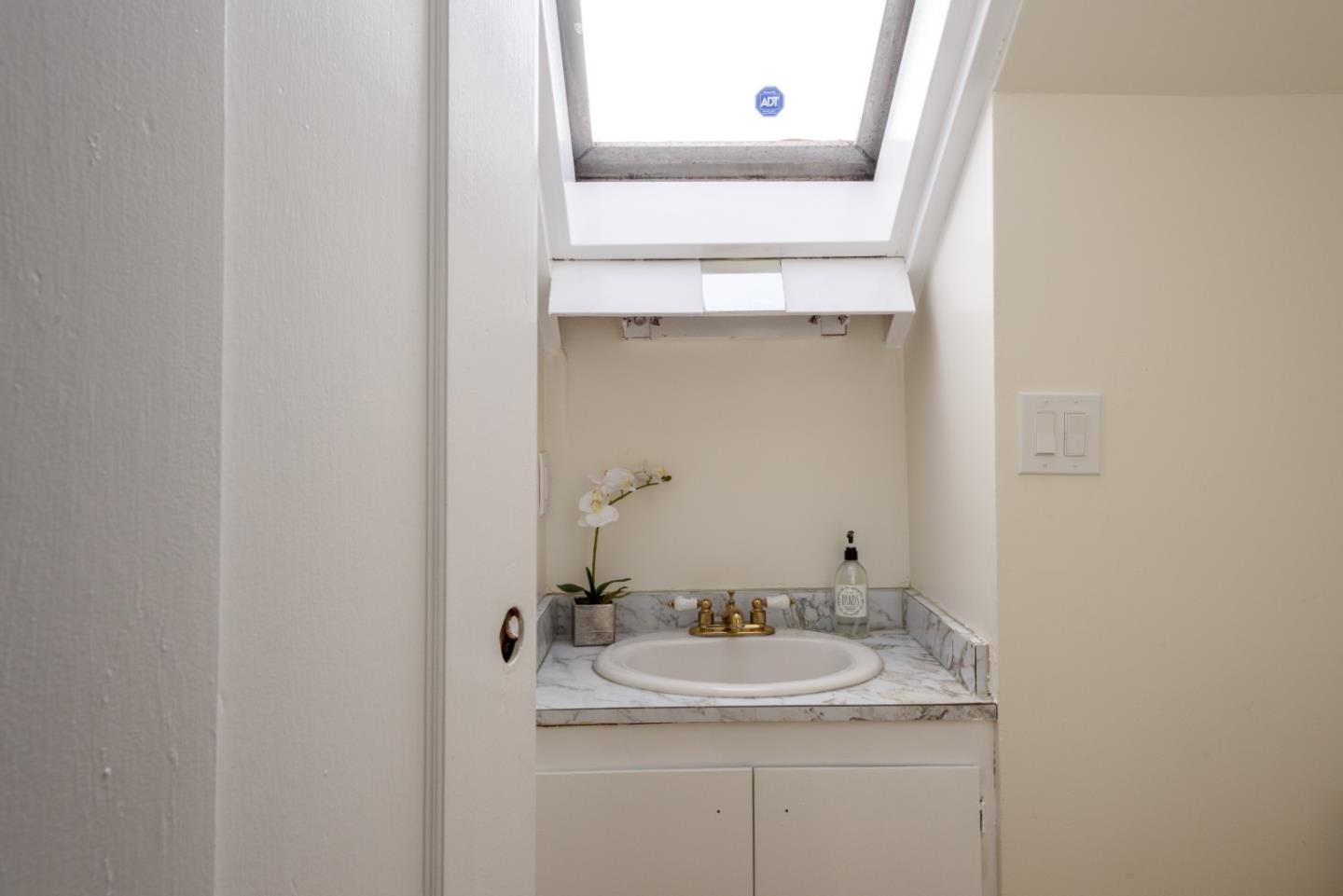 Detail Gallery Image 15 of 18 For 961 Hanover St, Daly City,  CA 94014 - 4 Beds | 1/1 Baths