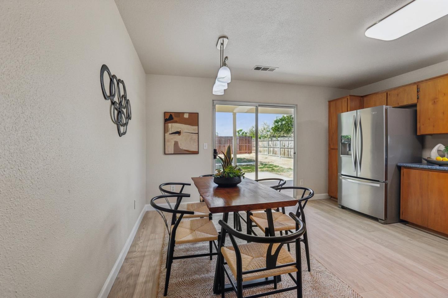 Detail Gallery Image 11 of 55 For 1317 Tamarack Ct, Newman,  CA 95360 - 3 Beds | 2 Baths