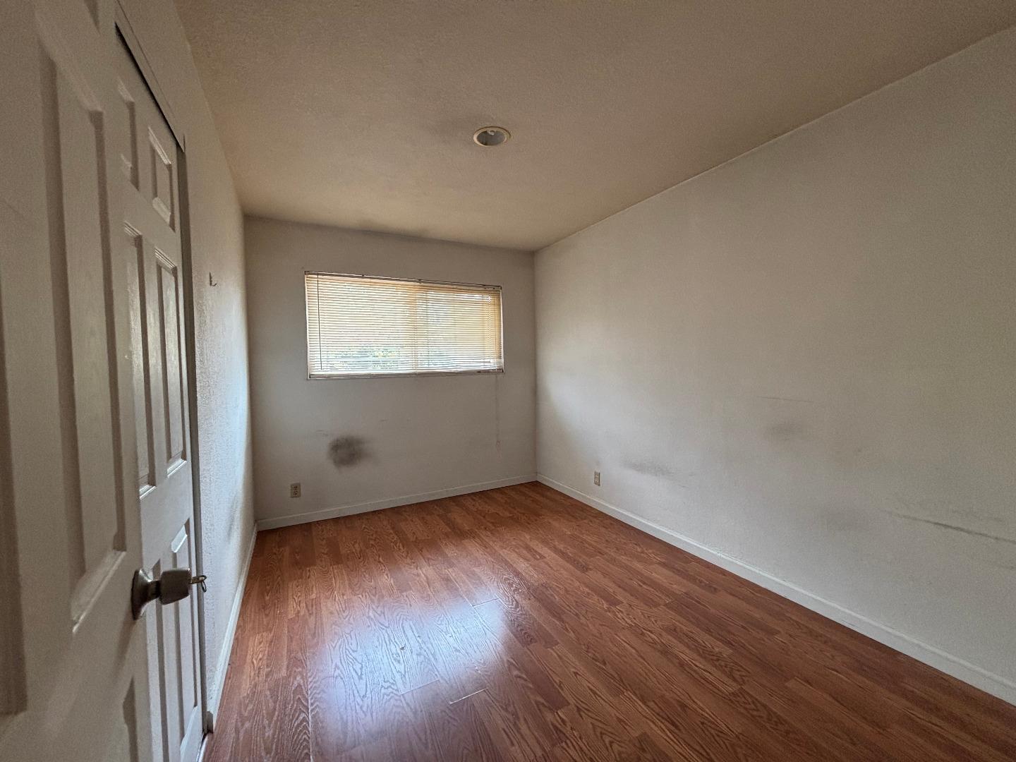 Detail Gallery Image 15 of 30 For 1051 Keldon Dr, San Jose,  CA 95121 - 4 Beds | 2 Baths