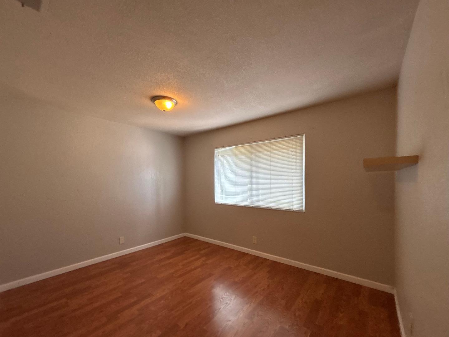 Detail Gallery Image 18 of 30 For 1051 Keldon Dr, San Jose,  CA 95121 - 4 Beds | 2 Baths