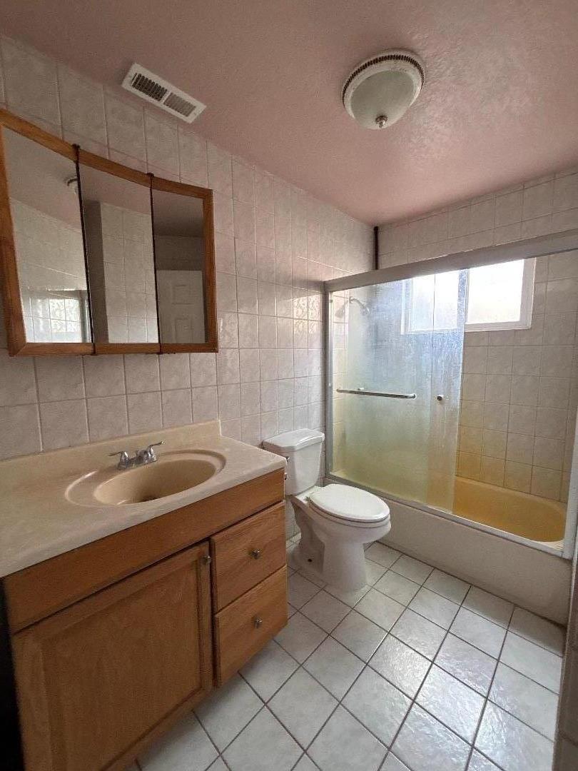 Detail Gallery Image 20 of 30 For 1051 Keldon Dr, San Jose,  CA 95121 - 4 Beds | 2 Baths