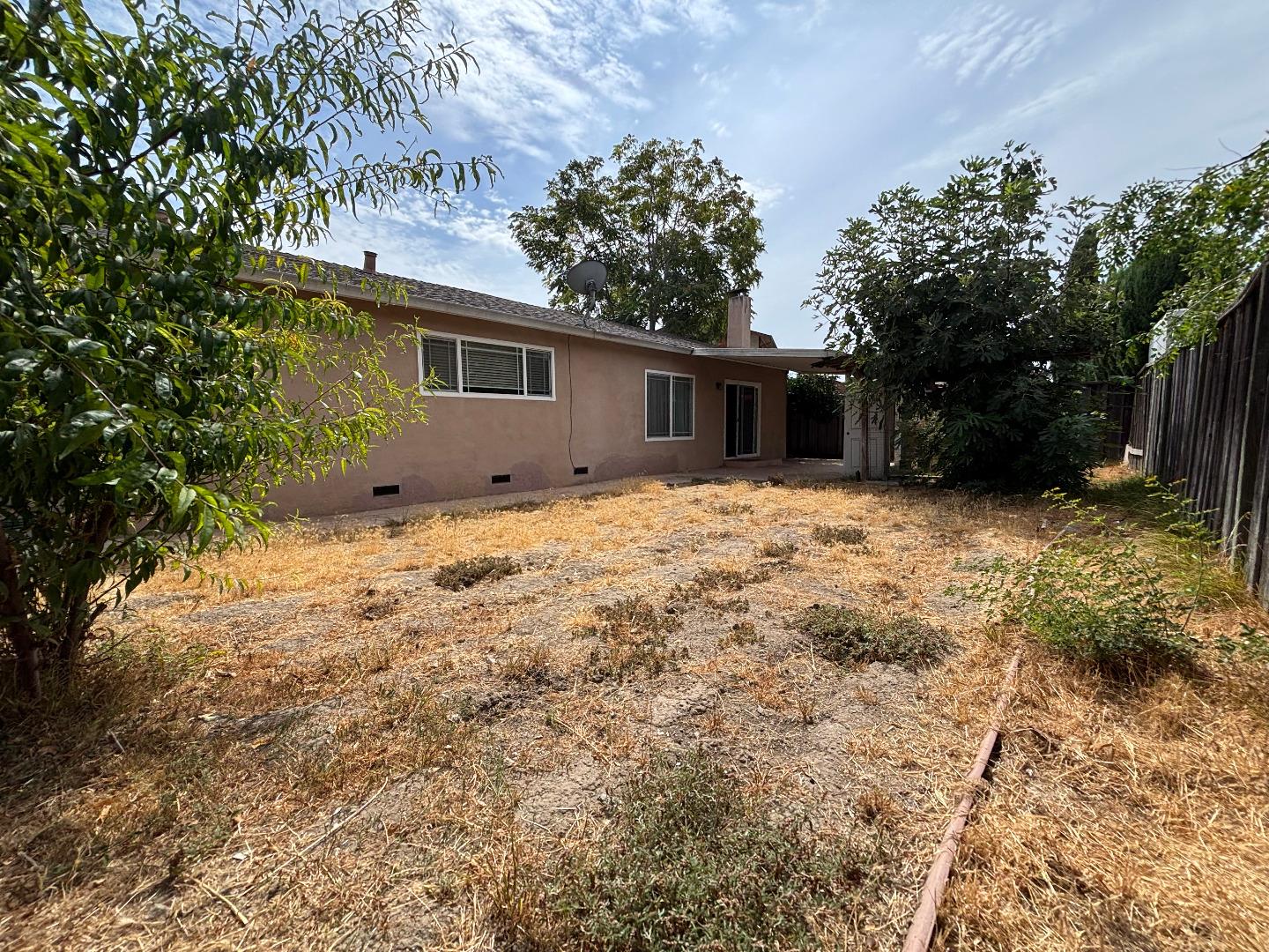 Detail Gallery Image 24 of 30 For 1051 Keldon Dr, San Jose,  CA 95121 - 4 Beds | 2 Baths