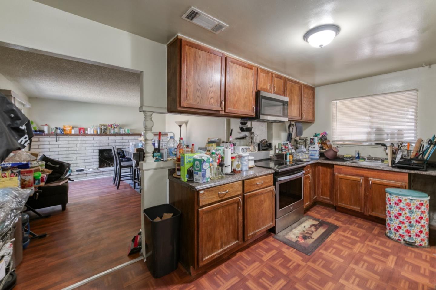 Detail Gallery Image 10 of 24 For 3068 W Fairmont Ave, Fresno,  CA 93722 - 3 Beds | 1/1 Baths