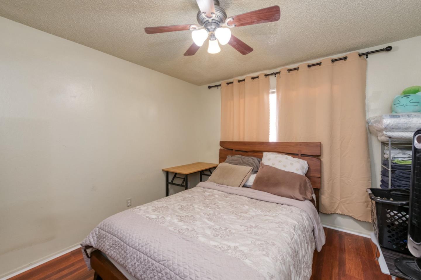 Detail Gallery Image 16 of 24 For 3068 W Fairmont Ave, Fresno,  CA 93722 - 3 Beds | 1/1 Baths