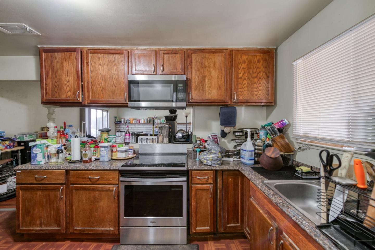 Detail Gallery Image 8 of 24 For 3068 W Fairmont Ave, Fresno,  CA 93722 - 3 Beds | 1/1 Baths