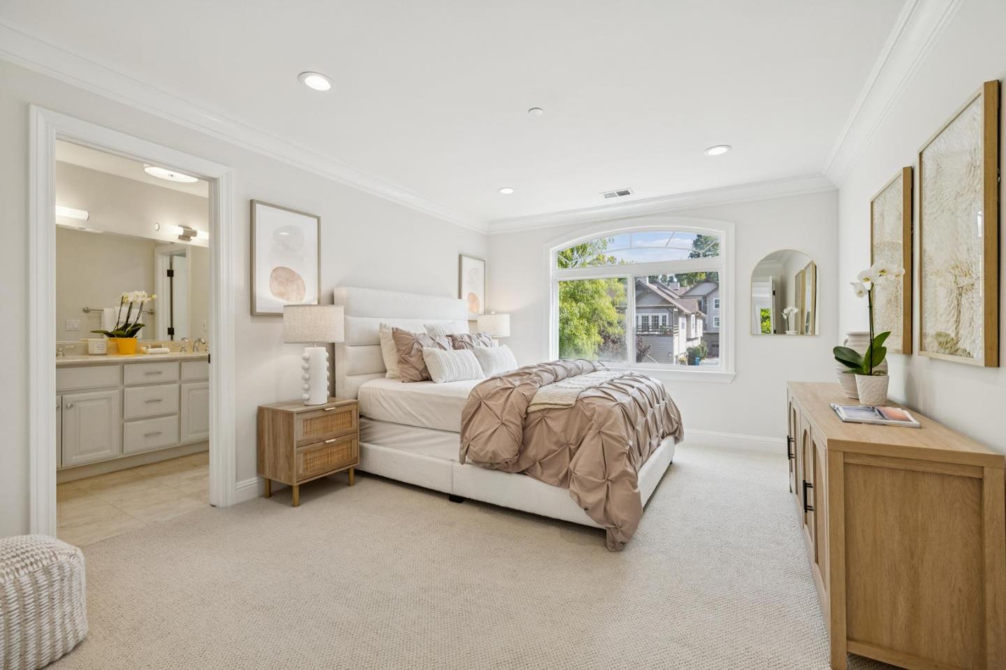 Detail Gallery Image 22 of 35 For 2138 Avy Ave, Menlo Park,  CA 94025 - 4 Beds | 3 Baths