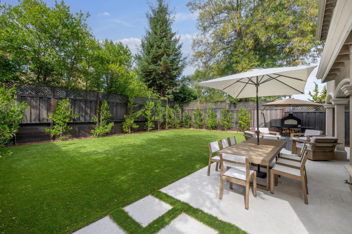 Detail Gallery Image 33 of 35 For 2138 Avy Ave, Menlo Park,  CA 94025 - 4 Beds | 3 Baths