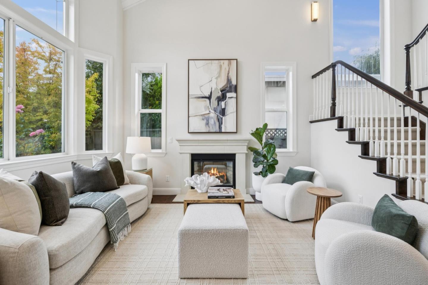 Detail Gallery Image 5 of 35 For 2138 Avy Ave, Menlo Park,  CA 94025 - 4 Beds | 3 Baths