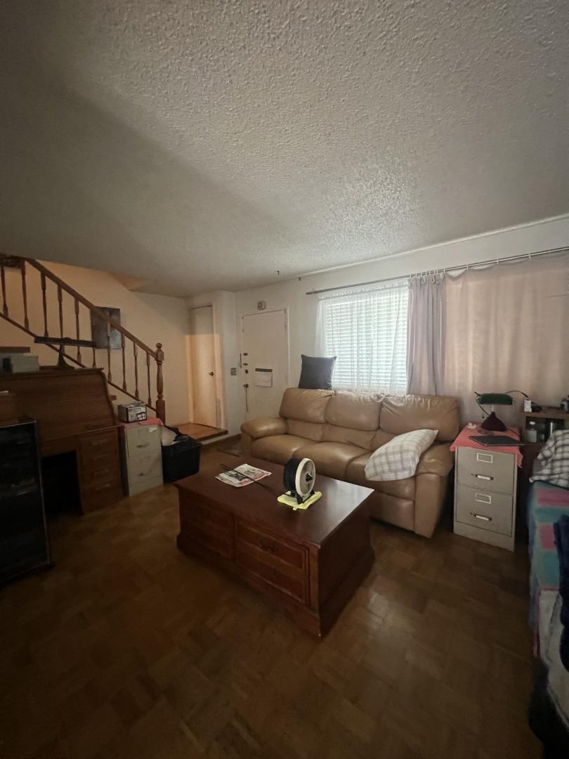 Detail Gallery Image 3 of 5 For 3262 Sagittarius Ln, San Jose,  CA 95111 - 3 Beds | 2 Baths